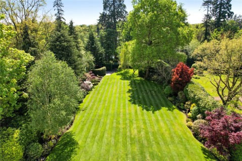 Click the photo for more details of Broadwater Road South, Burwood Park, Walton-On-Thames, KT12