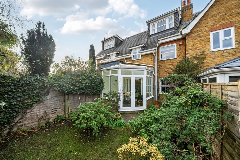 Images for Primrose Road, Hersham, Walton-On-Thames