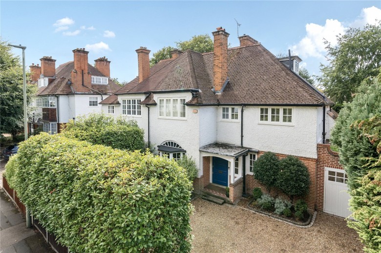Click the photo for more details of West Grove, Walton-on-Thames, Surrey