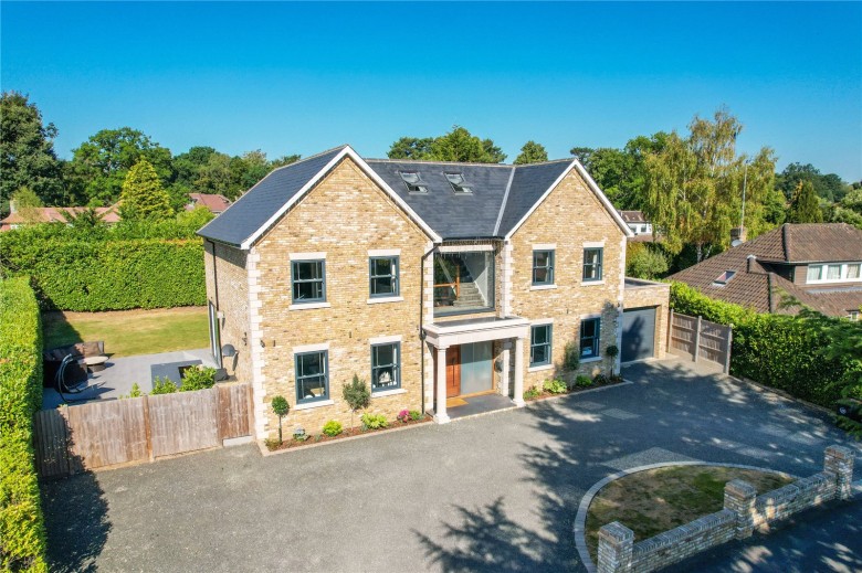 Click the photo for more details of Eastwick Road, Walton-On-Thames, KT12