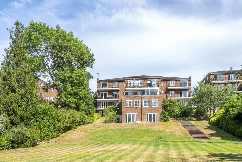 Click the photo for more details of Oatlands Drive, Weybridge, Surrey