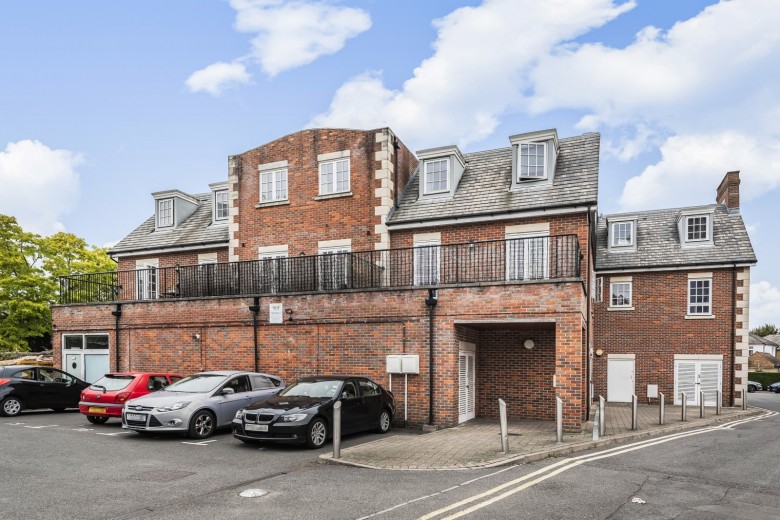 Click the photo for more details of Bridge Street, Walton-On-Thames, Surrey