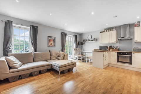 Click the photo for more details of Bridge Street, Walton-On-Thames, Surrey