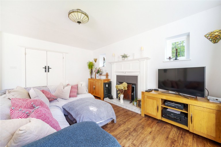 Images for Crossway, Walton-On-Thames, Surrey