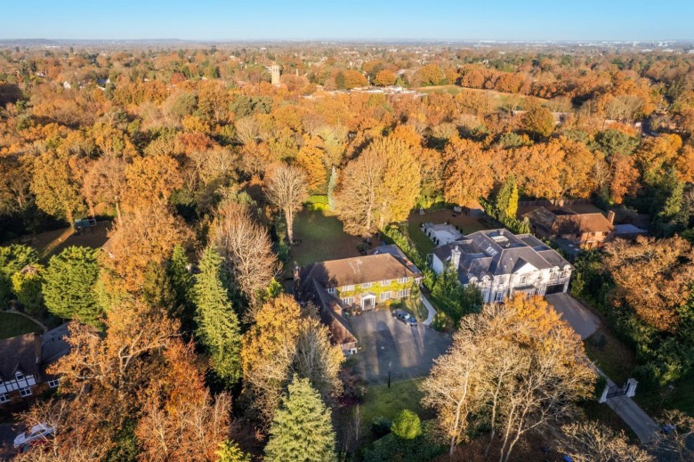 Click the photo for more details of Cranley Road, Burwood Park, Walton-On-Thames, KT12