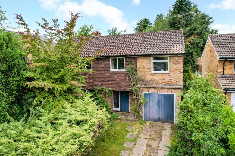 Click the photo for more details of Eastwick Road, Walton-On-Thames, KT12