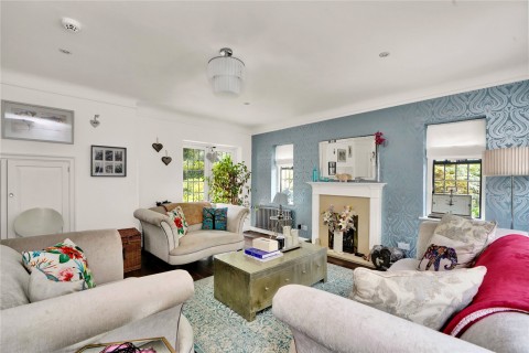 Click the photo for more details of Onslow Road, Burwood Park, KT12