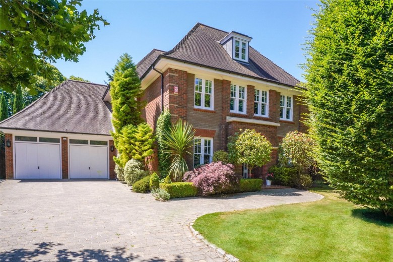 Click the photo for more details of Fox Wood, Walton-On-Thames, KT12
