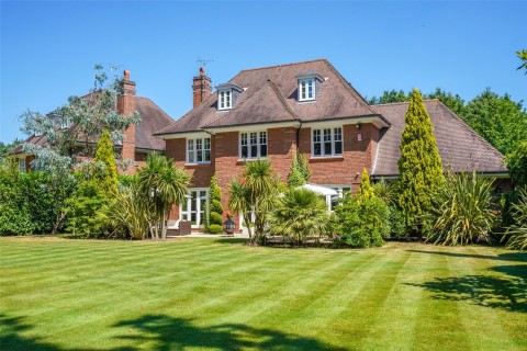 Click the photo for more details of Fox Wood, Walton-On-Thames, KT12