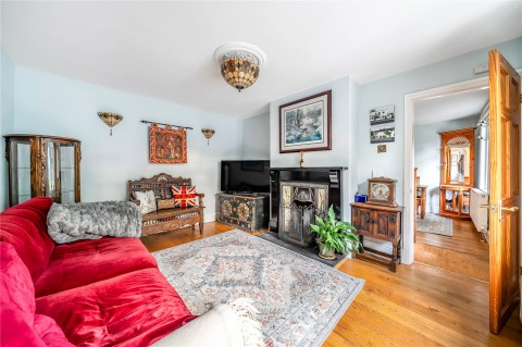 Click the photo for more details of Thames Street, Walton-On-Thames, Surrey