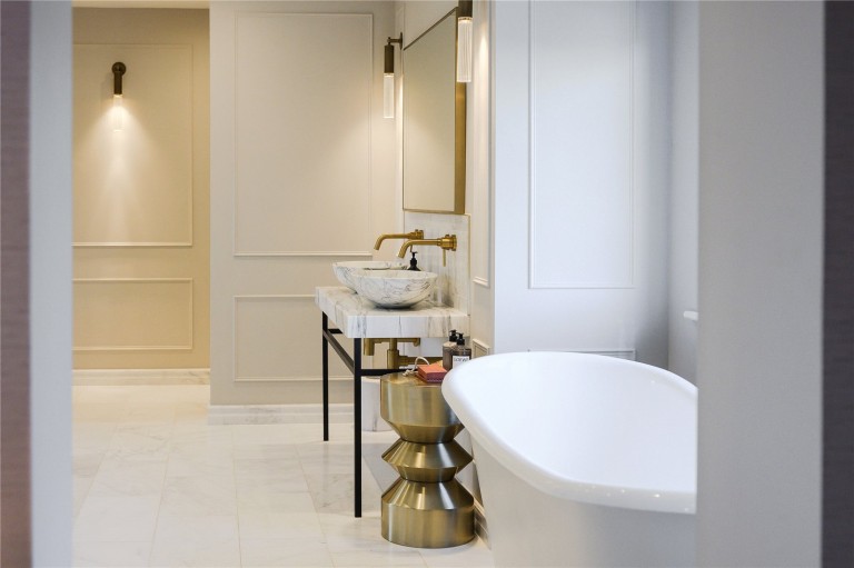 Images for Silverdale Avenue, Ashley Park, Walton-On-Thames