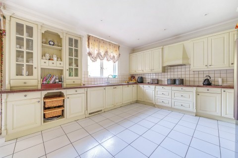 Click the photo for more details of Fairmile Court, Cobham, KT11