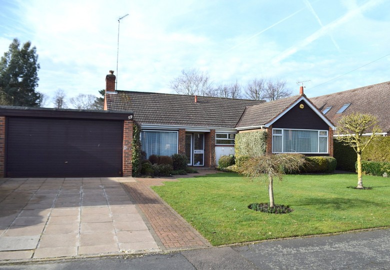 Click the photo for more details of Eastwick Road, Walton-on-Thames, KT12