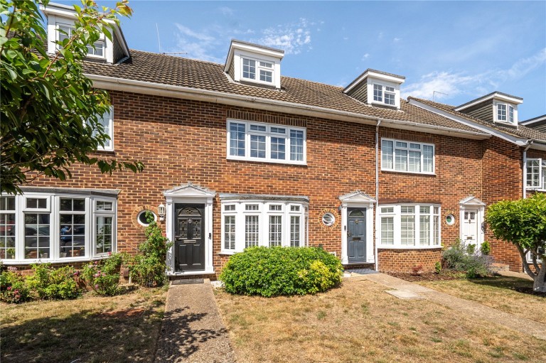 Images for Gainsborough Court, Walton-On-Thames, Surrey