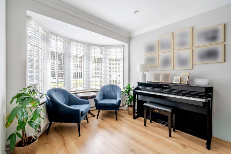 Images for Gainsborough Court, Walton-On-Thames, Surrey