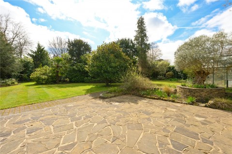 Click the photo for more details of Silverdale Avenue, Ashley Park, Walton-On-Thames