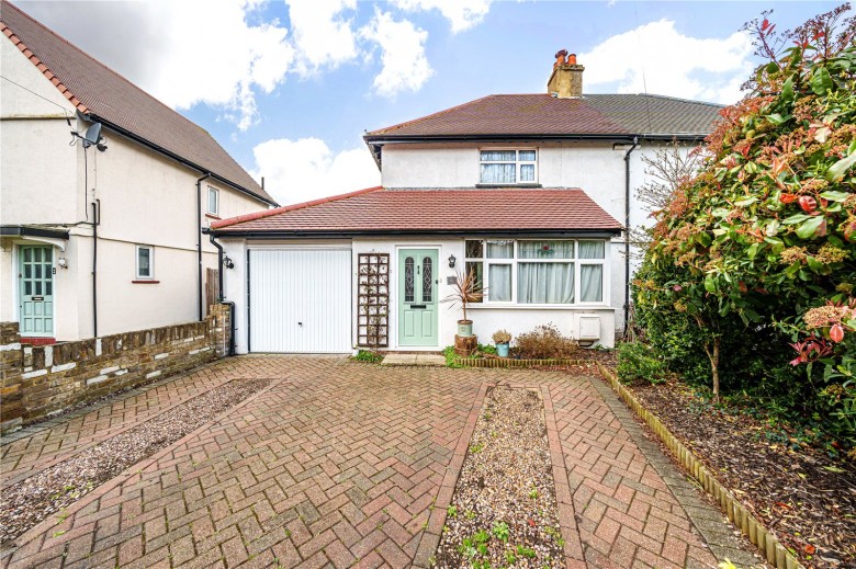 Click the photo for more details of Molesey Road, Hersham, Walton-On-Thames