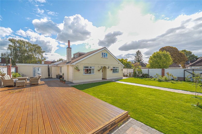 Click the photo for more details of Carlton Road, Walton-On-Thames, Surrey