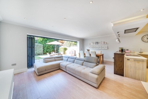 Click the photo for more details of Fox Grove, Walton-On-Thames, KT12