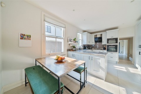 Click the photo for more details of Kings Road, Walton-On-Thames, Surrey