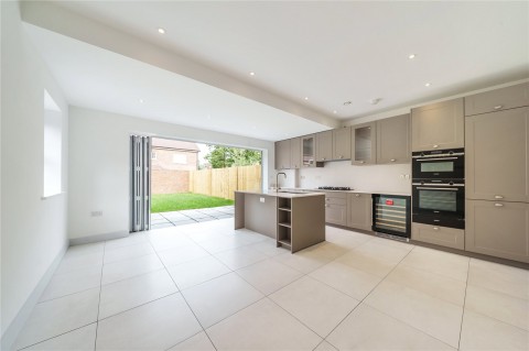 Click the photo for more details of Albright Gardens, Walton-On-Thames, KT12