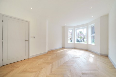 Click the photo for more details of Albright Gardens, Walton-On-Thames, KT12