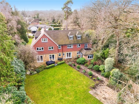 Click the photo for more details of Ince Road, Burwood Park, Walton-On-Thames