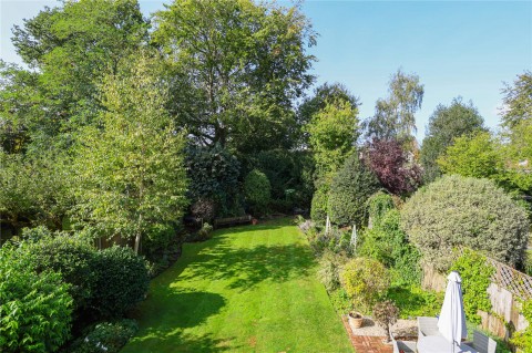 Click the photo for more details of West Grove, Walton-on-Thames, KT12