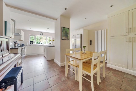 Click the photo for more details of Sidney Road, Walton-On-Thames, KT12