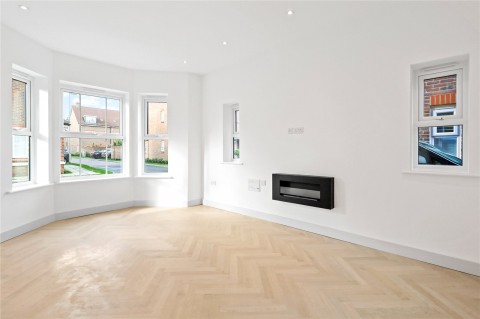 Click the photo for more details of Albright Gardens, Walton-On-Thames, KT12