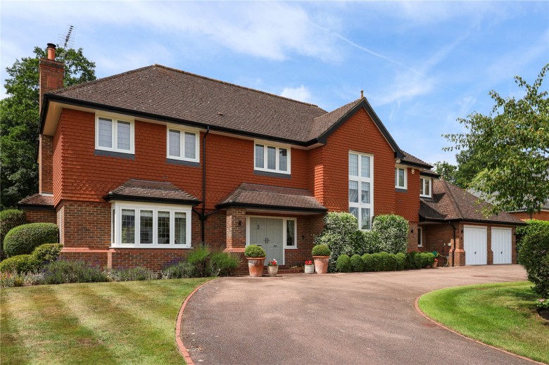 Click the photo for more details of Onslow Road, Burwood Park, Walton-On-Thames