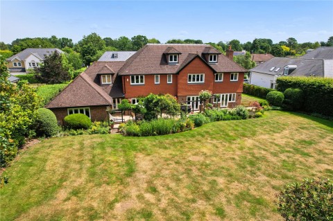 Click the photo for more details of Onslow Road, Burwood Park, Walton-On-Thames