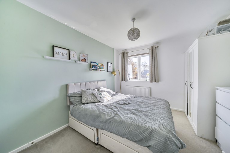 Images for Vicarage Fields, Walton-On-Thames, Surrey