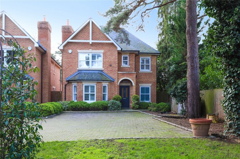 Click the photo for more details of Grange Court, Walton-On-Thames, KT12