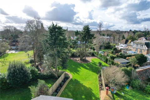 Click the photo for more details of Grange Court, Walton-On-Thames, KT12