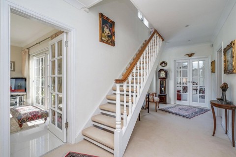 Click the photo for more details of Silverdale Avenue, Ashley Park, Walton-On-Thames, KT12