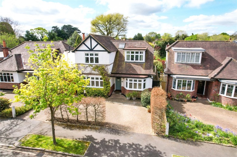 Click the photo for more details of Garrick Close, Walton-on-Thames, KT12