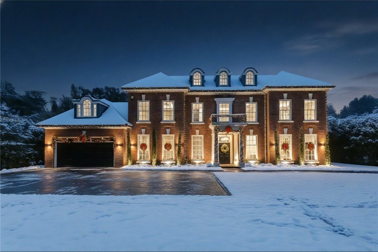 Click the photo for more details of Albury Road, Burwood Park, Walton-On-Thames