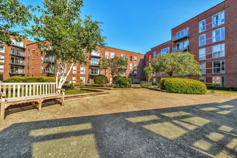 Images for The Heart, Walton-On-Thames, Surrey