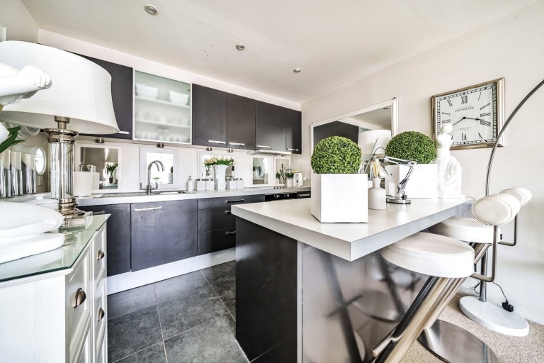 Images for The Heart, Walton-On-Thames, Surrey