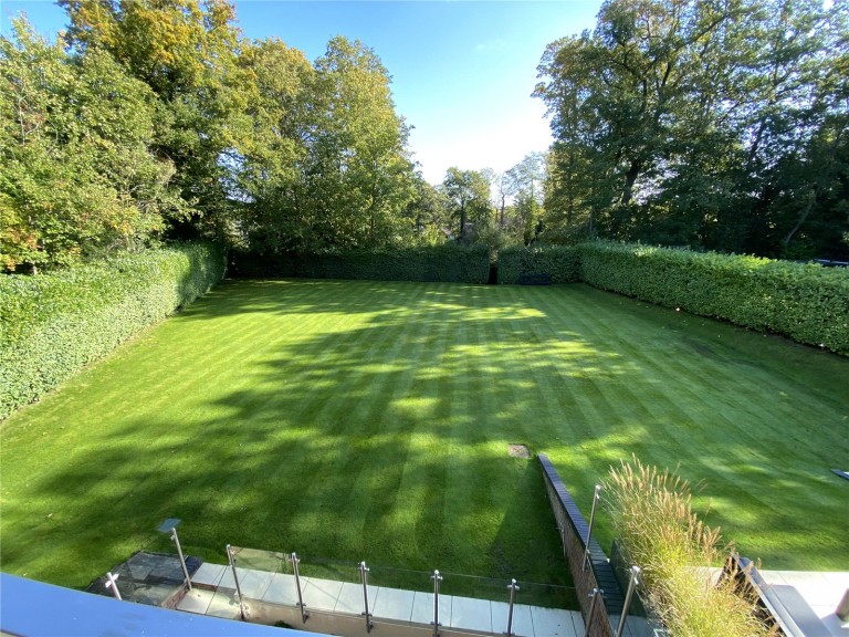 Images for Broadwater Close, Burwood Park, Walton-On-Thames