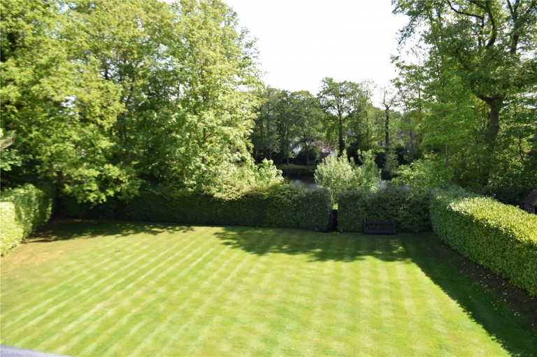 Images for Broadwater Close, Burwood Park, Walton-On-Thames