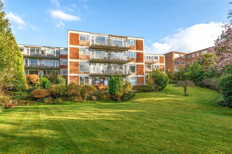 Click the photo for more details of Chaseley Court, Oatlands Drive, Weybridge, KT13