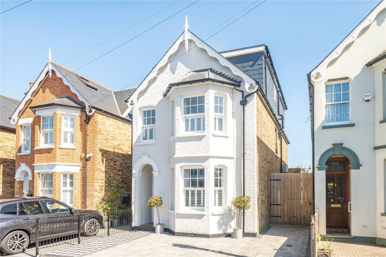 Click the photo for more details of Kings Road, Walton-On-Thames, KT12