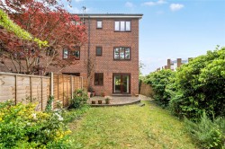 Images for Gainsborough Court, Walton-On-Thames, Surrey