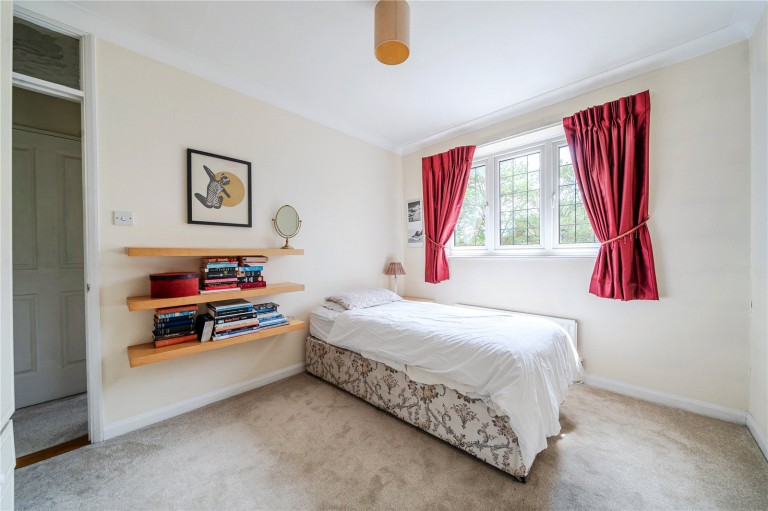 Images for Gainsborough Court, Walton-On-Thames, Surrey