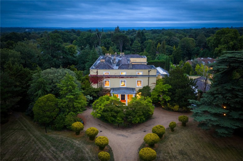 Click the photo for more details of Manor House Drive, Burwood Park, Walton-On-Thames