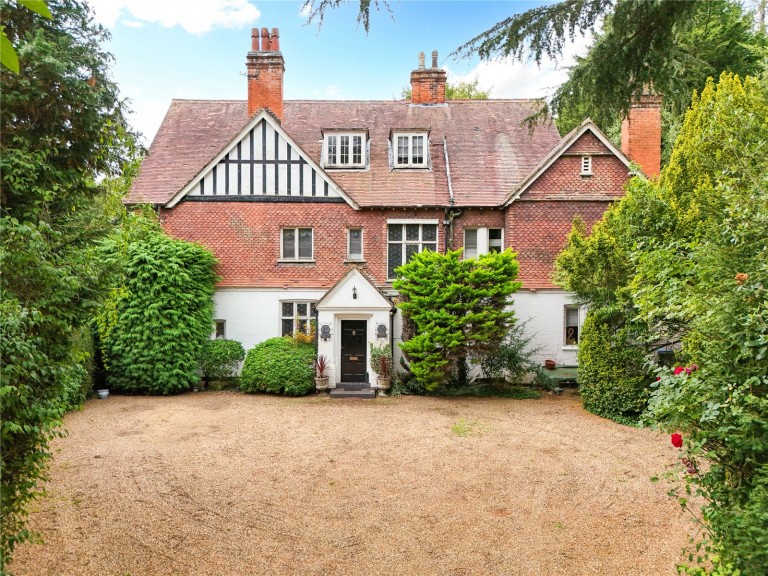 Images for Seven Hills Close, Walton-On-Thames, Surrey