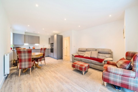 Click the photo for more details of Albright Gardens, Walton-On-Thames, Surrey