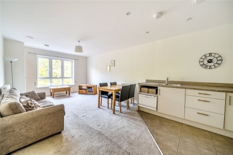 Click the photo for more details of Waterloo Court, Walton-On-Thames, Surrey